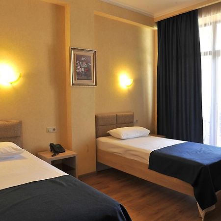 Hotel Ok Georgia Tbilisi ภายนอก รูปภาพ